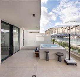 Selection of 5 bedroom seafront villas with pool on Ciovo near Trogir, sleeps 10